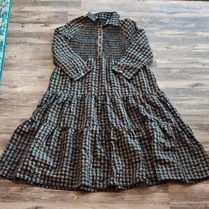 Duffield Lane Stephanie Dress. Navy Plaid. Size L